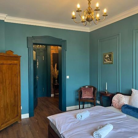 Apartament Baron ***** イェレニャ・グーラ エクステリア 写真