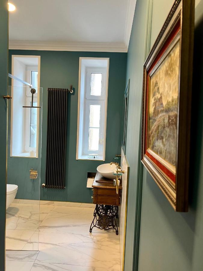 Apartament Baron ***** イェレニャ・グーラ エクステリア 写真