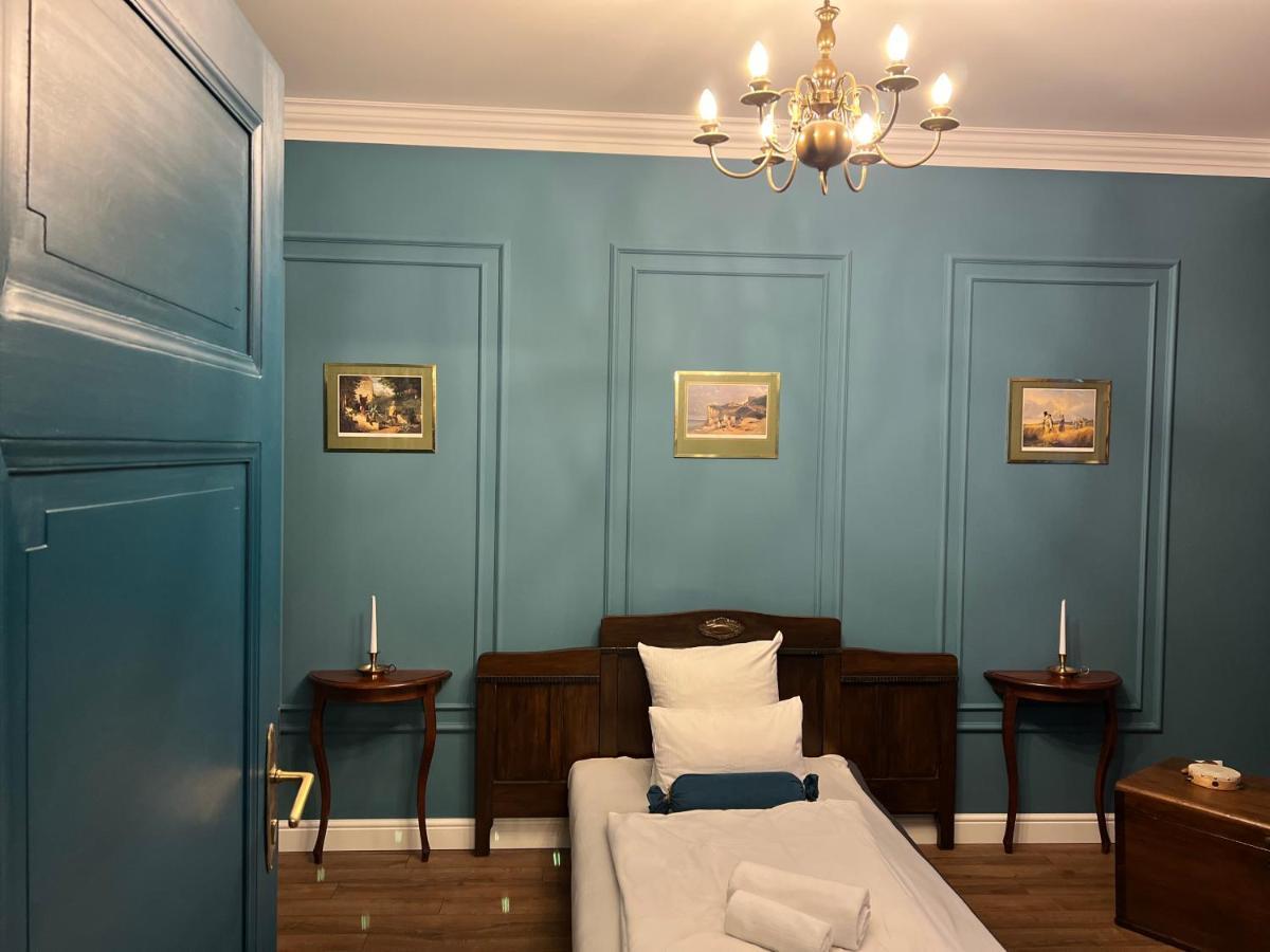 Apartament Baron ***** イェレニャ・グーラ エクステリア 写真