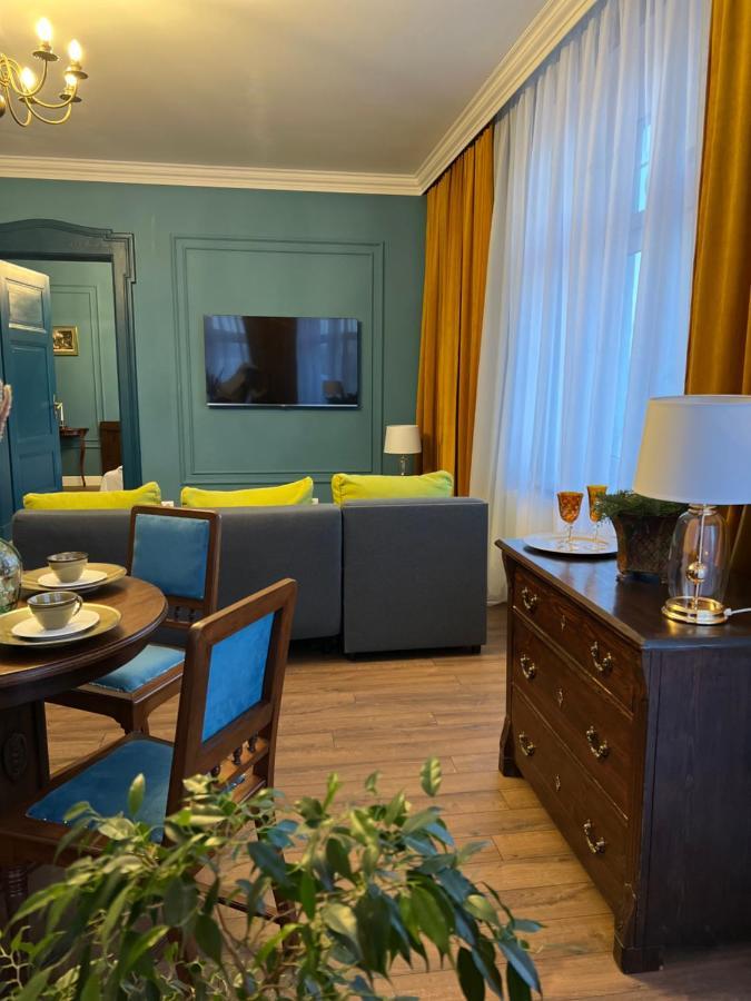 Apartament Baron ***** イェレニャ・グーラ エクステリア 写真