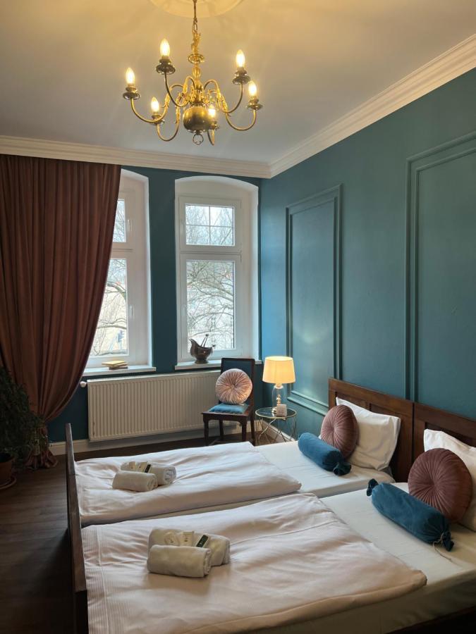 Apartament Baron ***** イェレニャ・グーラ エクステリア 写真